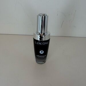 Lancôme Génifique Ultimate in Black and Silver